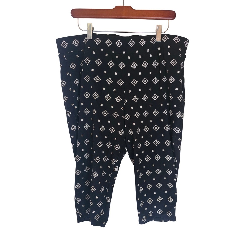 Torrid Women Black White Geometric Diamond Print Legging‎ Capri Size 3 Plus 3X